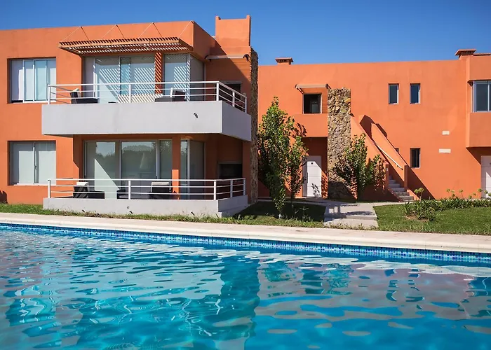 Lomas del Real Aparthotel