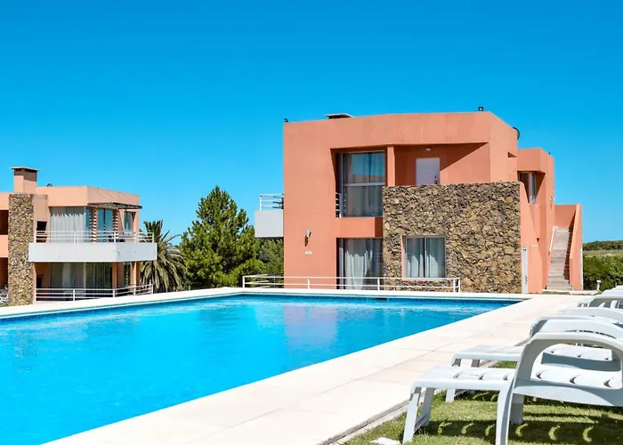Lomas Del Real Aparthotel